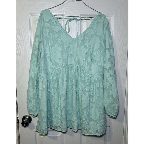 Lane Bryant Plus Size Floral Embossed Peplum Top Blouse Size 14/16 Sea Green - Picture 1 of 8